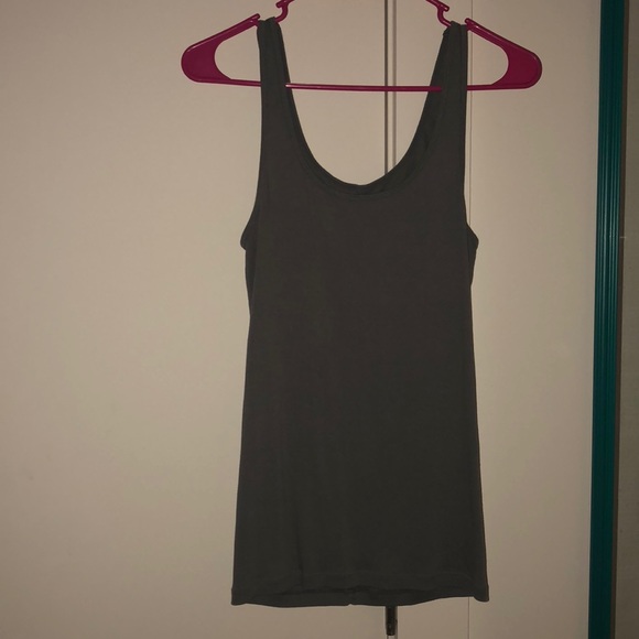 Old Navy Tank - Picture 2 of 5